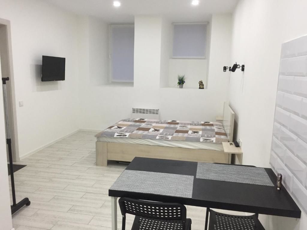 Апартаменты Small Cozy apartment at the center 1 Херсон-12